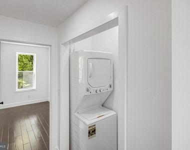 325 W Lorraine Avenue - Photo Thumbnail 17