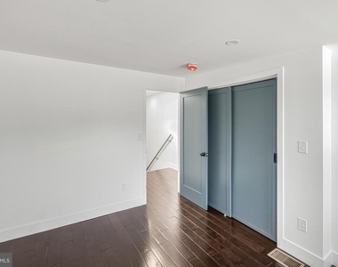 325 W Lorraine Avenue - Photo Thumbnail 10