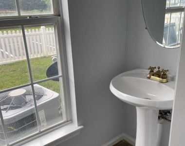 1829 Watch House Circle S - Photo Thumbnail 6