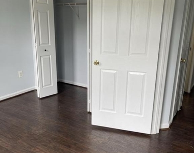 1829 Watch House Circle S - Photo Thumbnail 11