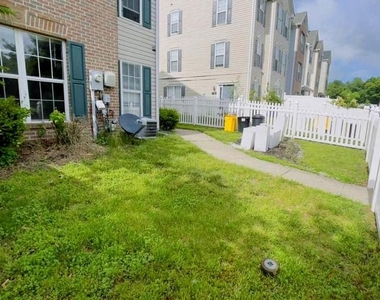 1829 Watch House Circle S - Photo Thumbnail 16