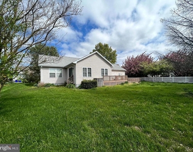47 Radcliffe Drive - Photo Thumbnail 17