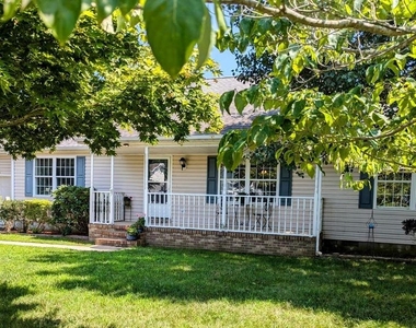 47 Radcliffe Drive - Photo Thumbnail 1