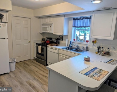 47 Radcliffe Drive - Photo Thumbnail 8