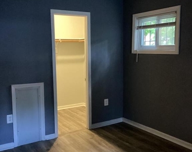 5005 D Street Se - Photo Thumbnail 11