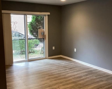 5005 D Street Se - Photo Thumbnail 2