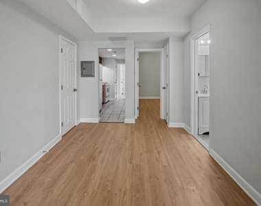 182 36th Street Ne - Photo Thumbnail 8