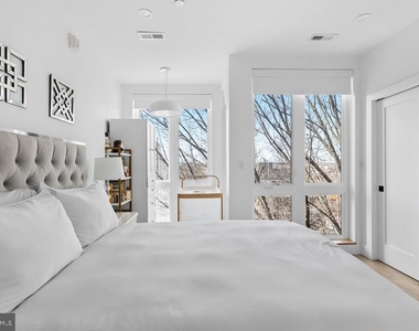 3117 Georgia Avenue Nw - Photo Thumbnail 4