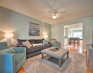 803 Court Street - Photo Thumbnail 8