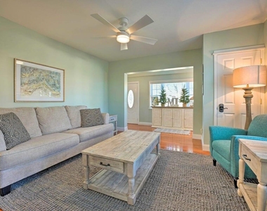 803 Court Street - Photo Thumbnail 3