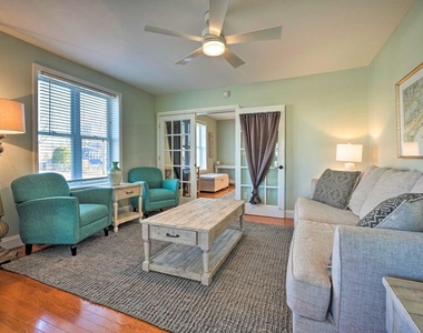 803 Court Street - Photo Thumbnail 11