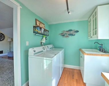 803 Court Street - Photo Thumbnail 25