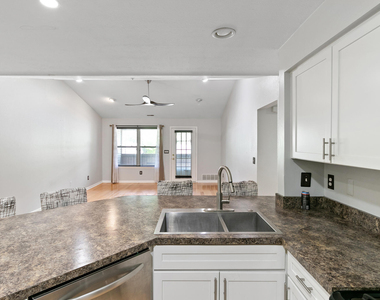 1407 Millbrook Trail - Photo Thumbnail 4