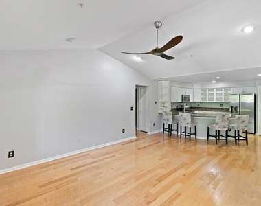 1407 Millbrook Trail - Photo Thumbnail 7