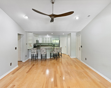 1407 Millbrook Trail - Photo Thumbnail 8