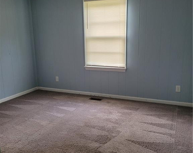 5103 Cypress Road - Photo Thumbnail 1
