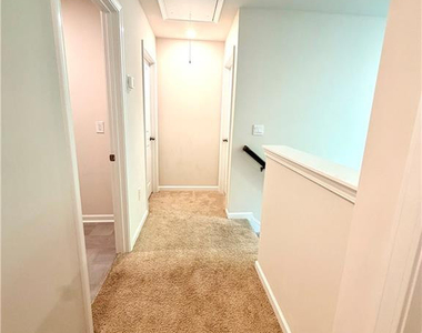 305 Robert Place - Photo Thumbnail 23