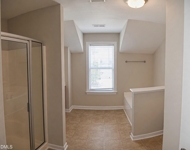 4809 Landover Pine Place - Photo Thumbnail 8
