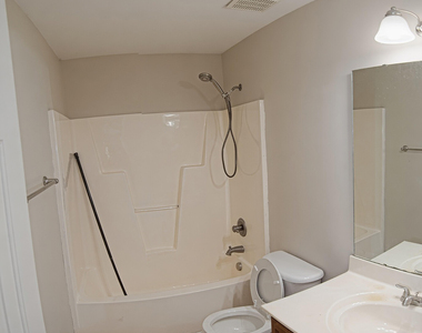 4809 Landover Pine Place - Photo Thumbnail 10