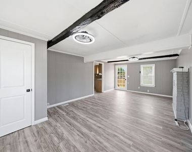320 E Earp Street - Photo Thumbnail 16