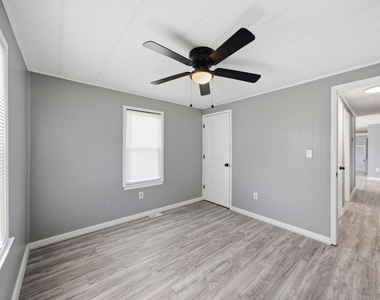 320 E Earp Street - Photo Thumbnail 30
