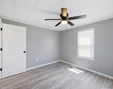 320 E Earp Street - Photo Thumbnail 28