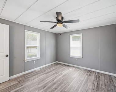 320 E Earp Street - Photo Thumbnail 22