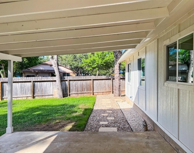 7736 Croftwood Dr - Photo Thumbnail 34