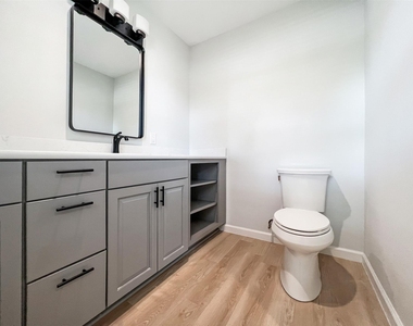 7736 Croftwood Dr - Photo Thumbnail 30
