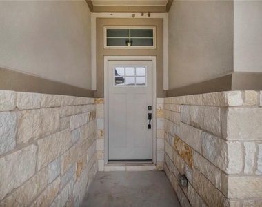 2926 Diego Dr - Photo Thumbnail 3