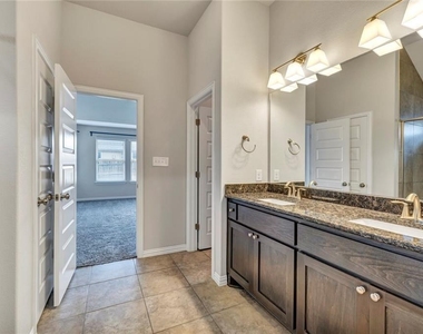 2926 Diego Dr - Photo Thumbnail 20