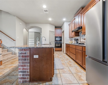 8318 Campeche Bay Pl - Photo Thumbnail 5