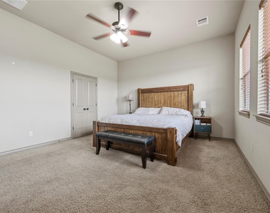 8318 Campeche Bay Pl - Photo Thumbnail 22