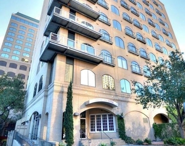 507 Sabine St - Photo Thumbnail 23