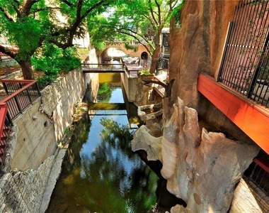 507 Sabine St - Photo Thumbnail 25