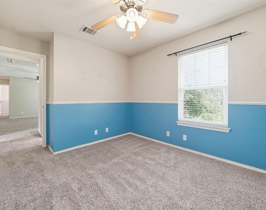 3404 Reims Ct - Photo Thumbnail 9