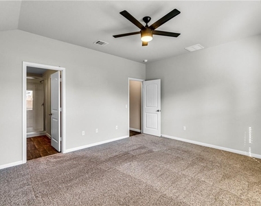 200 Sandhill Piper St - Photo Thumbnail 9
