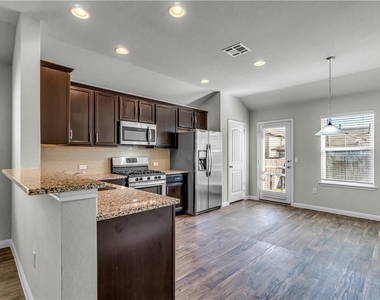 200 Sandhill Piper St - Photo Thumbnail 6