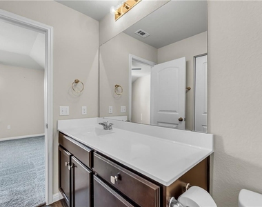 200 Sandhill Piper St - Photo Thumbnail 11