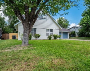 5504 Coventry Ln - Photo Thumbnail 2
