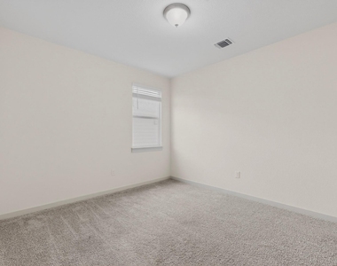 13712 Clerk St - Photo Thumbnail 16