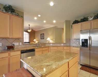 1302 Hunter Ace Way - Photo Thumbnail 3