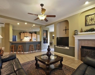 1302 Hunter Ace Way - Photo Thumbnail 6