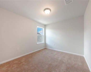 705 Durness Dr - Photo Thumbnail 18