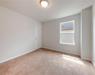 705 Durness Dr - Photo Thumbnail 21