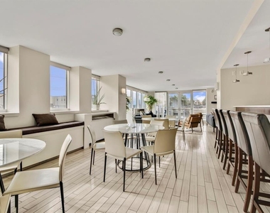 300 Bowie St - Photo Thumbnail 26