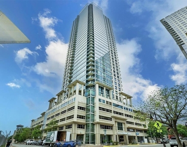 300 Bowie St - Photo Thumbnail 21