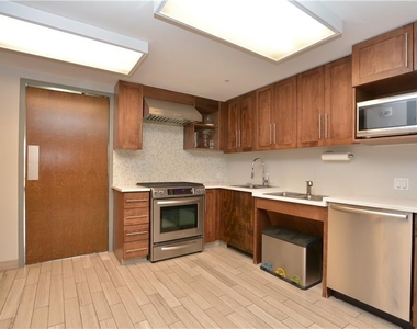 300 Bowie St - Photo Thumbnail 25
