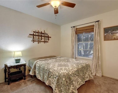 9112 Swanson Ln - Photo Thumbnail 16