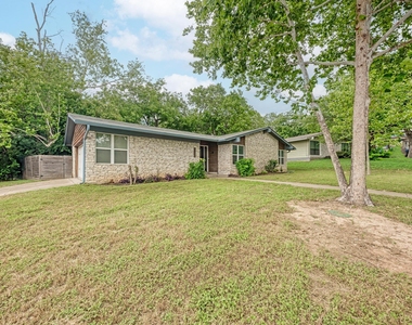 6700 Kings Pt - Photo Thumbnail 3